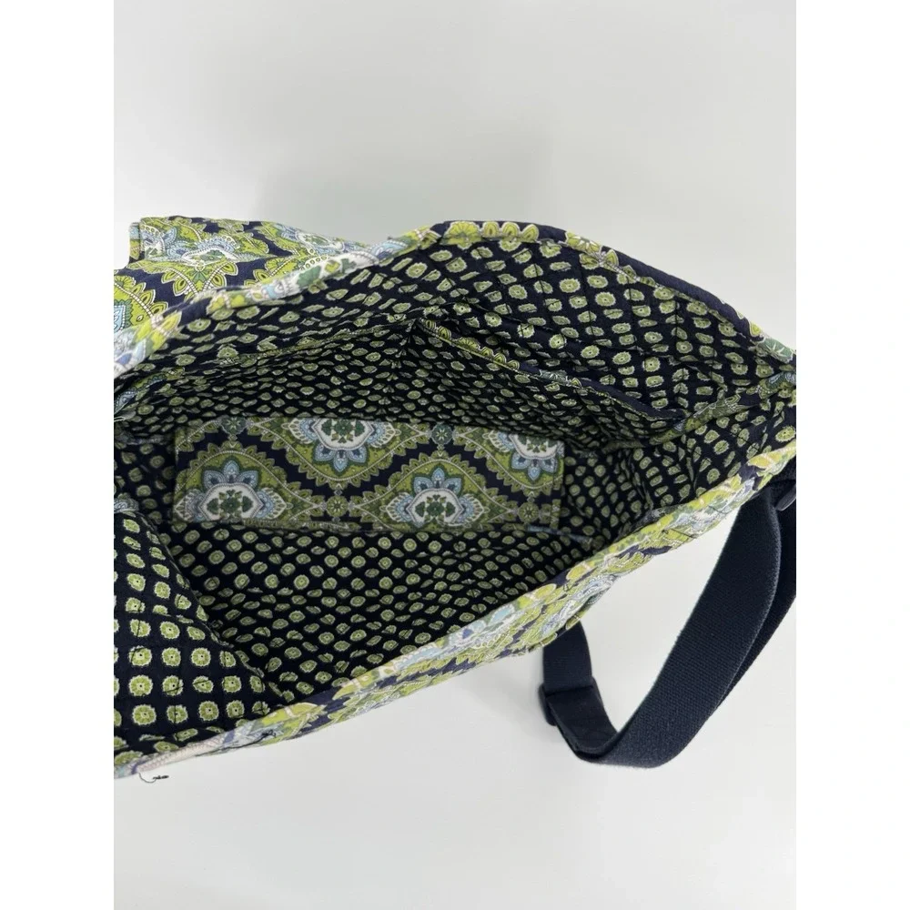 Vera Bradley excellent pre